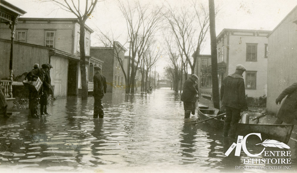 Inondation sur la rue Duclos