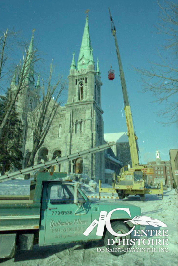 La cathédrale nécessite de gros travaux de déglaçage.