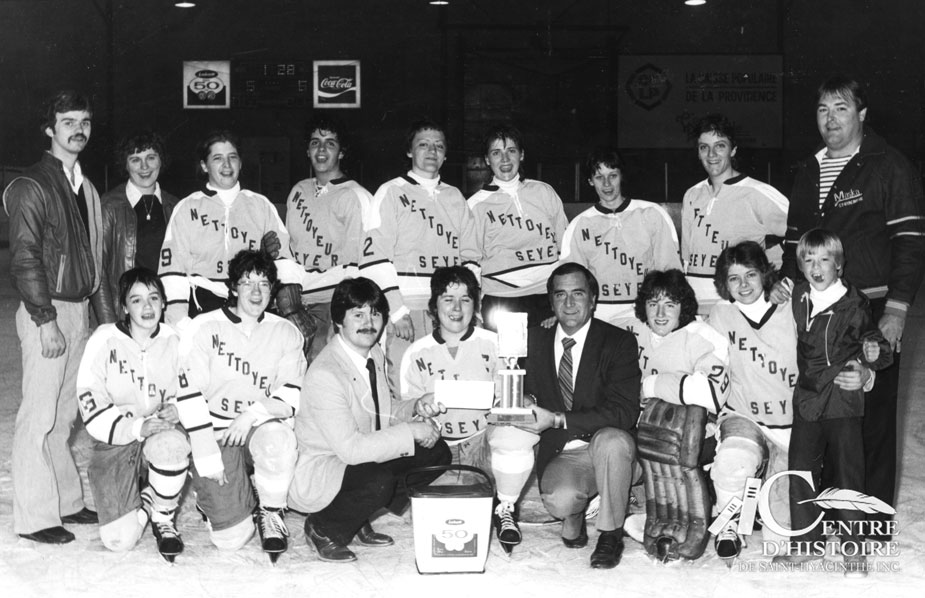 Le hockey féminin