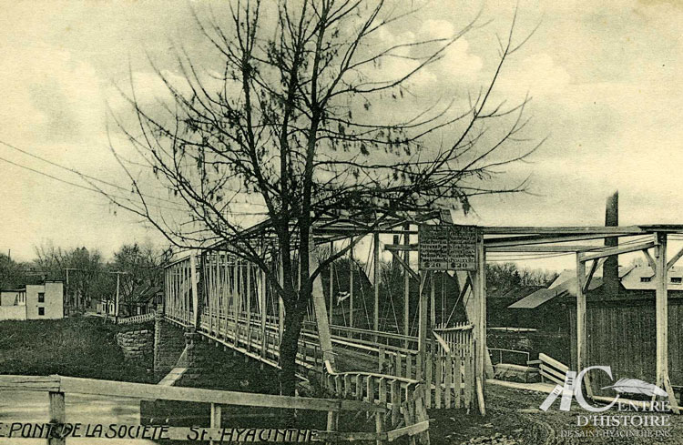 Vue du pont de la Société vers 1900