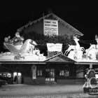 Le marché au coeur de la fête! </br> 1953. - Fonds Raymond Bélanger, CH548.