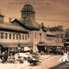 Vue de la place du marché vers 1880