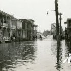 Inondation de la rue Concorde et du Pont Morison
