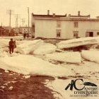 Blocs de glace se trouvant possiblement sur la rue Bibeau 